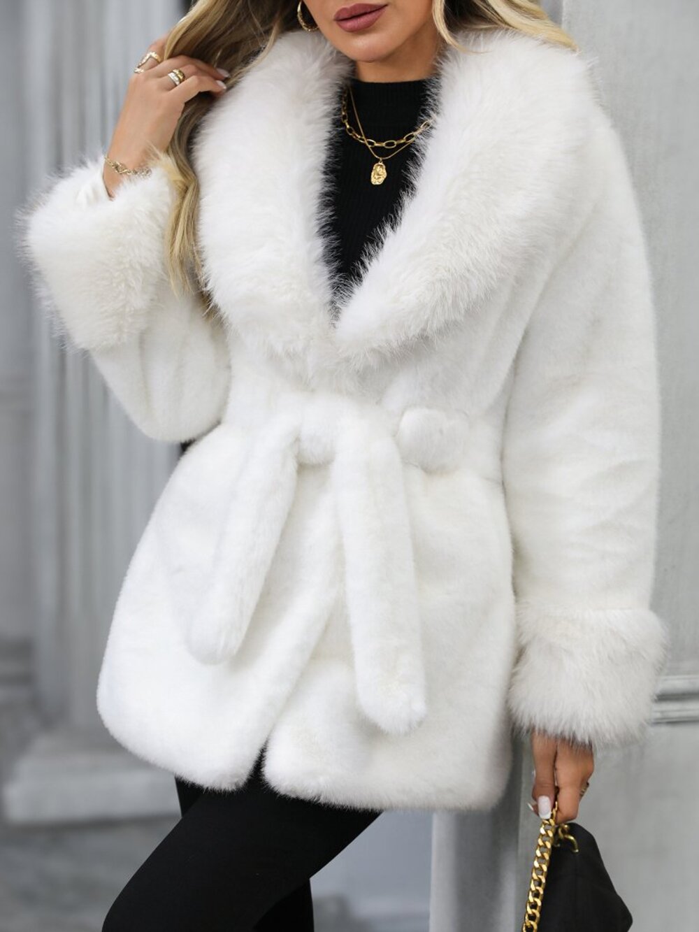 White Casual Women's Travel Faux Fur Coat